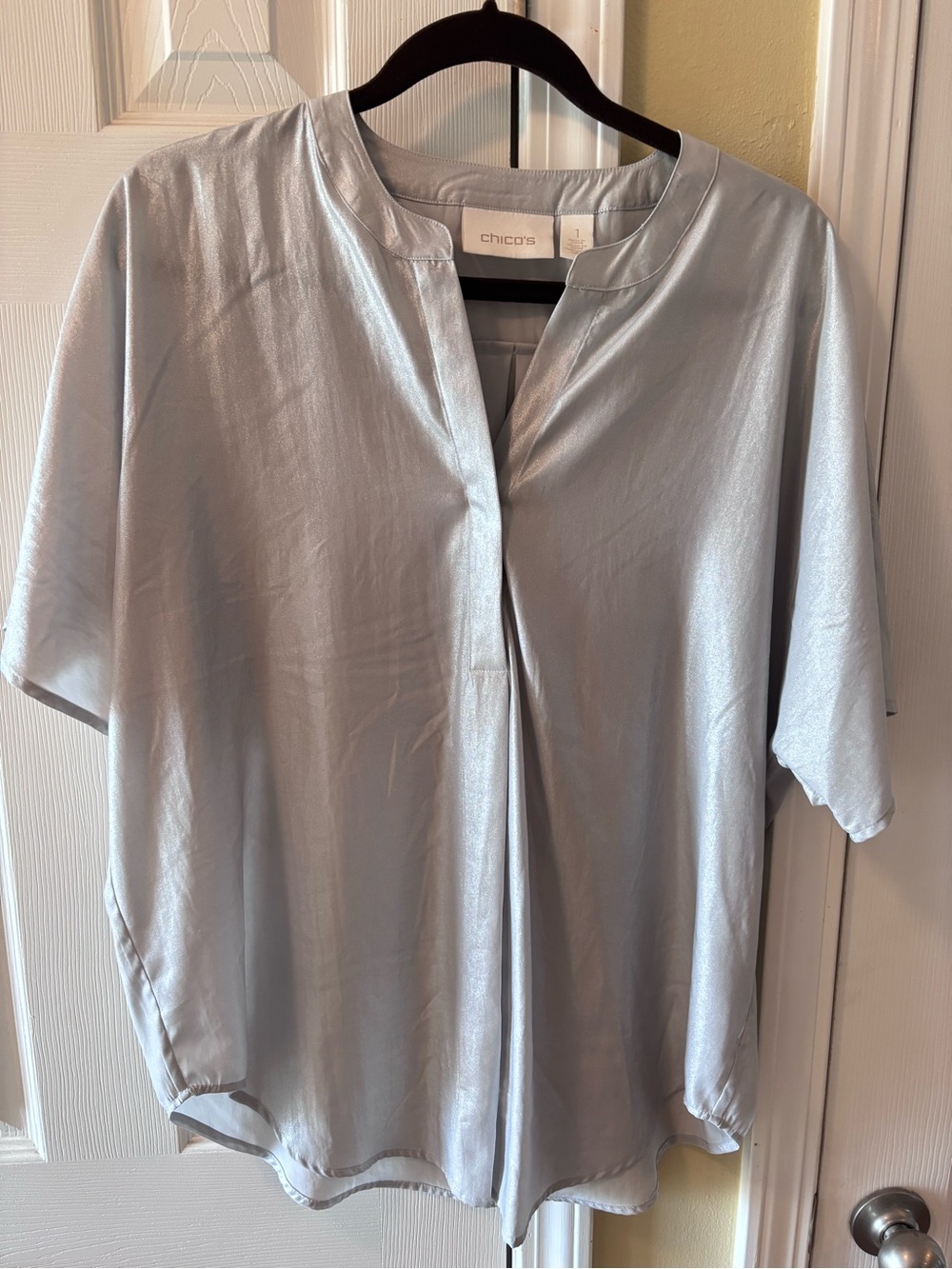 Chico's Metallic Light silver gray Short Sleeve Blouse